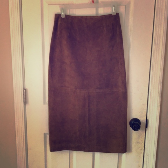 100% Leather Skirt - Picture 1 of 7